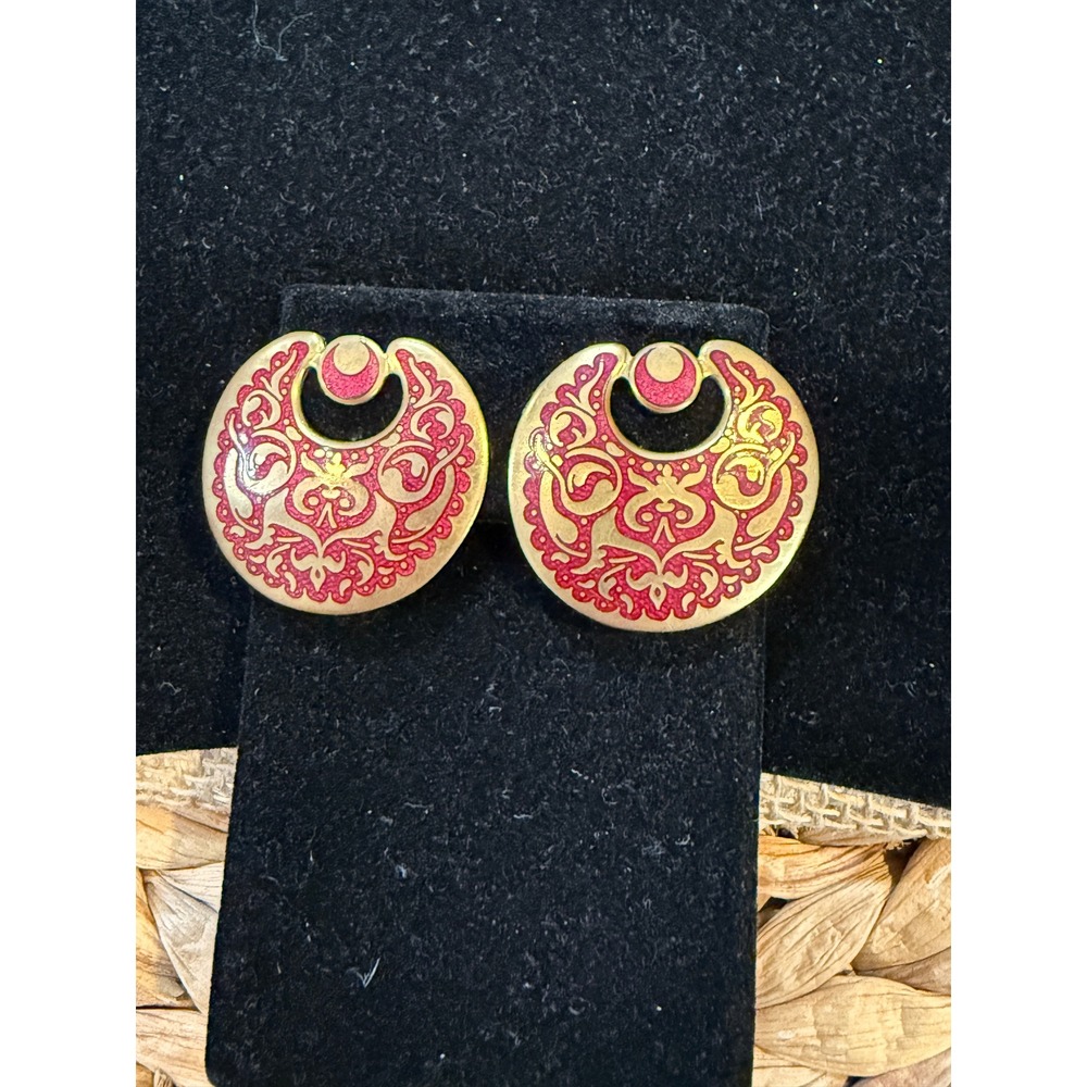 VTG 1987 MMA Metropolitan Museum of Art Gold Tone Red Enamel Earrings Clip On